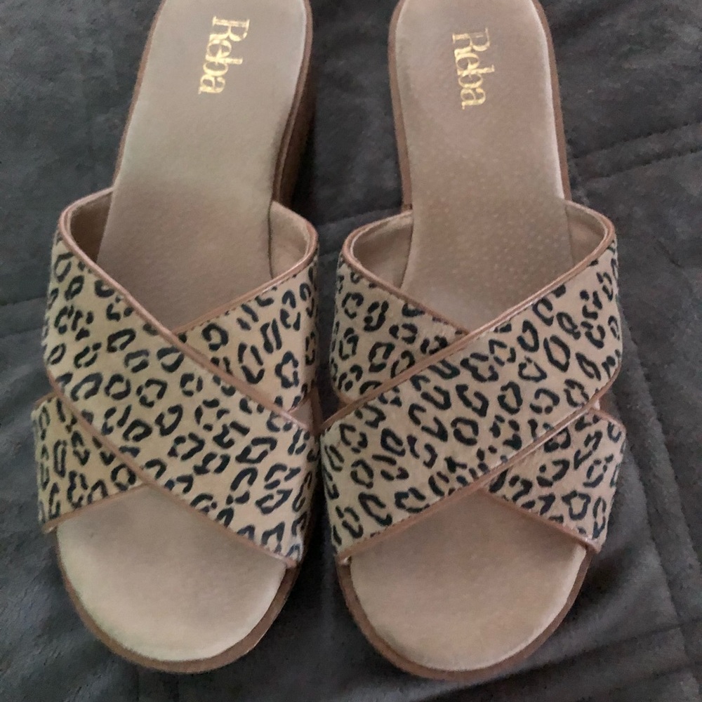 Reba Payden Cheetah Leopard cork Wedge sandals 9